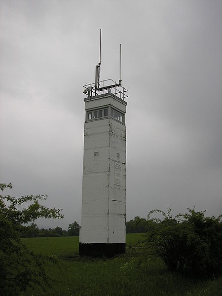 A watchtower close to OP Alpha. Author: Michael Sander – CC BY-SA 3.0