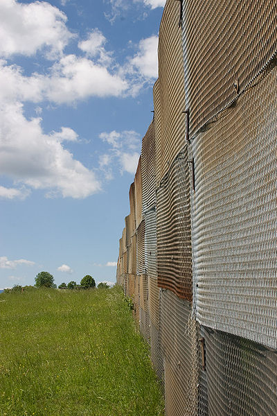 East German border fortification. Author: Sven Teschke – CC BY-SA 3.0 de