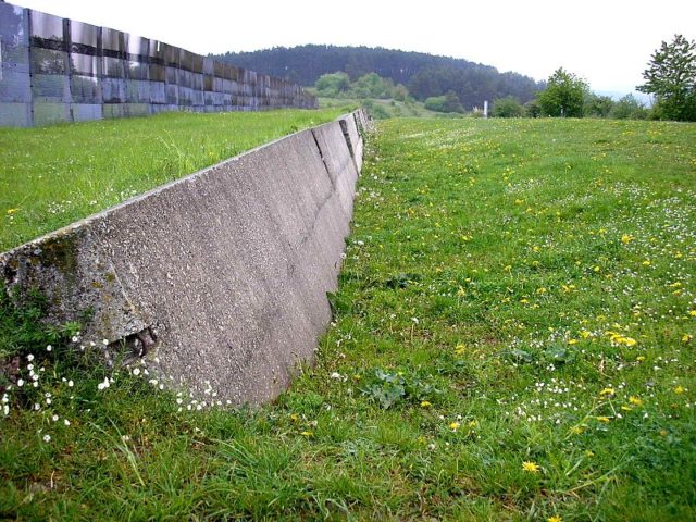 Part of the border fortification. Author: Michael Sander – CC BY-SA 3.0