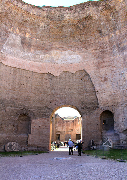 The massive size of the bath’s walls.