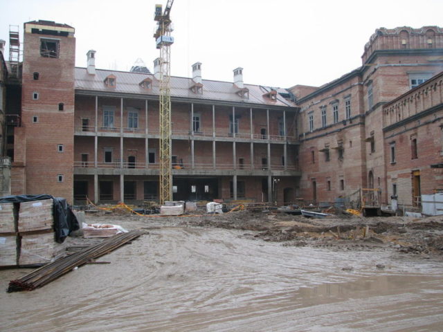 During construction in 2006. Author: Justass – CC BY-SA 3.0