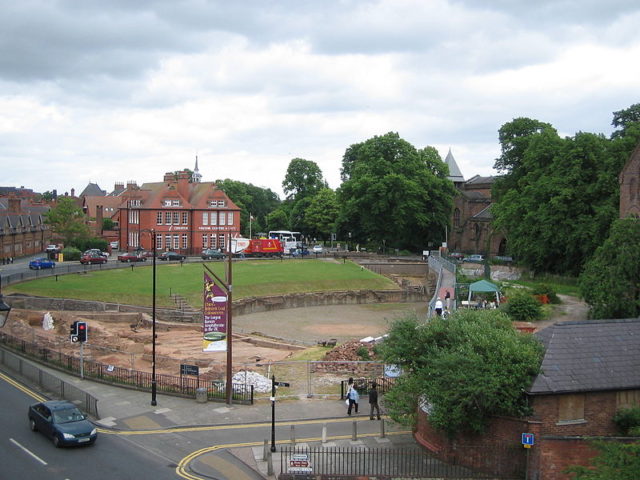 View of the amphitheater as seen from the city walls. Author: Nadia – CC BY-SA 2.0