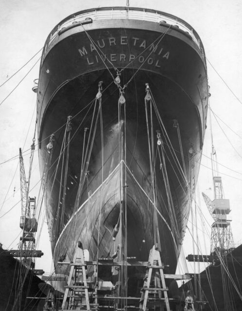 RMS Mauretania (1906) in dry dock
