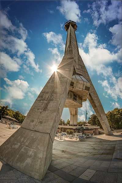 The completed tower. Author: Magyshadow – CC BY-SA 4.0