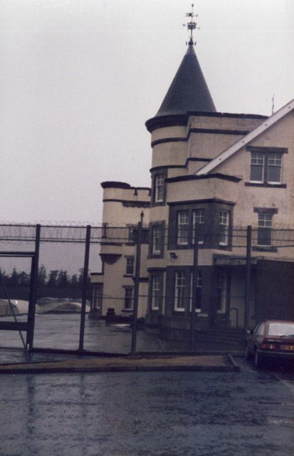 Dungavel in 1987. Author: Elliott Simpson – CC BY-SA 2.0