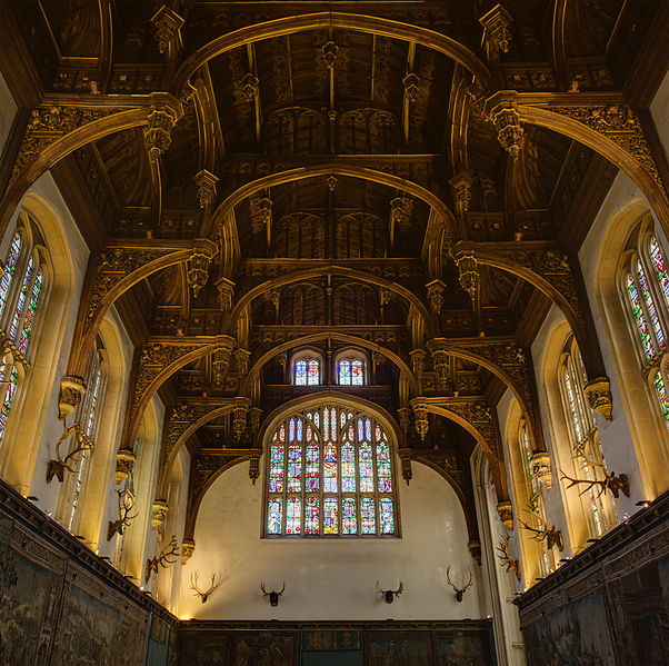 Great Hall’s ceiling. Author: Diliff – CC BY 3.0