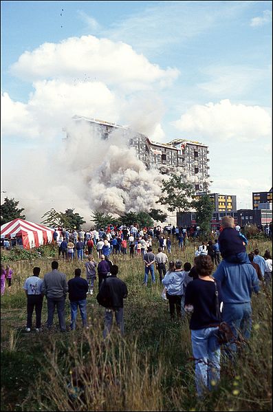 Demolition in progress. Author: Simon Chirgwin – CC BY 2.0