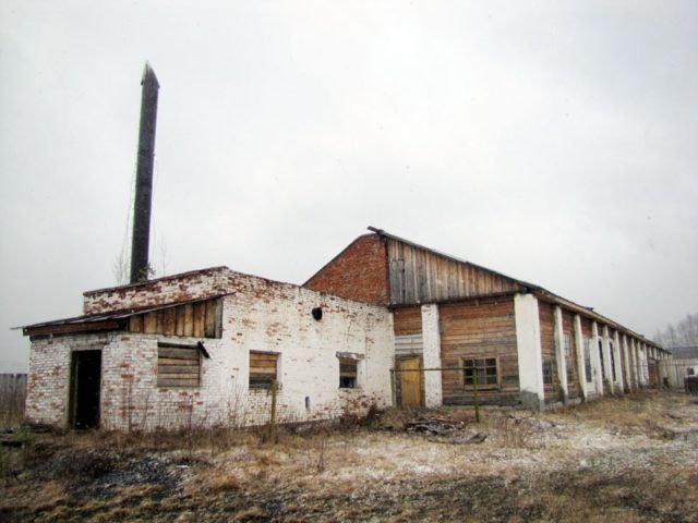 A former timber-processing workshop – where special regime cells were set up ©Ilya Buyanovskiy