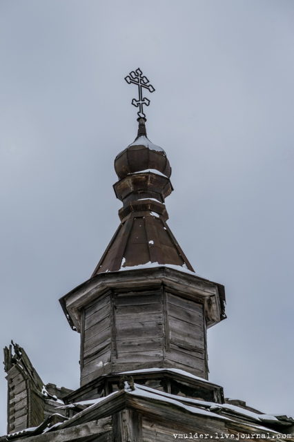 Despite the pogroms of Orthodox churches in the 1920s, the church still has crosses © Vladimir Mulder