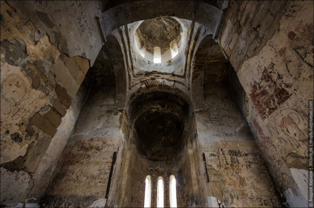 Inside Sentinsky Church ©Andrey Kirnov