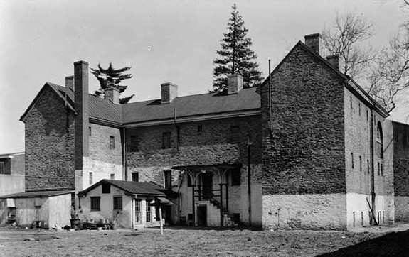 A photo of the prison from 1937. Author: Nathaniel R. Ewan, Photographer