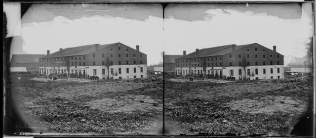 Stereoscopic image of the jail.