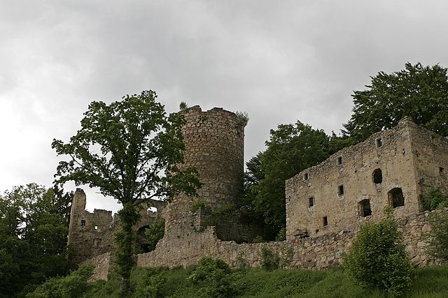 The ruins after cleaning and renovation/ Author: Florian Machl – CC BY-SA 2.0 de