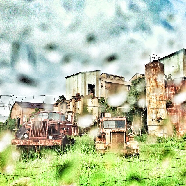 Exterior of the Old Sugar Mill of Kōloa on a rainy day