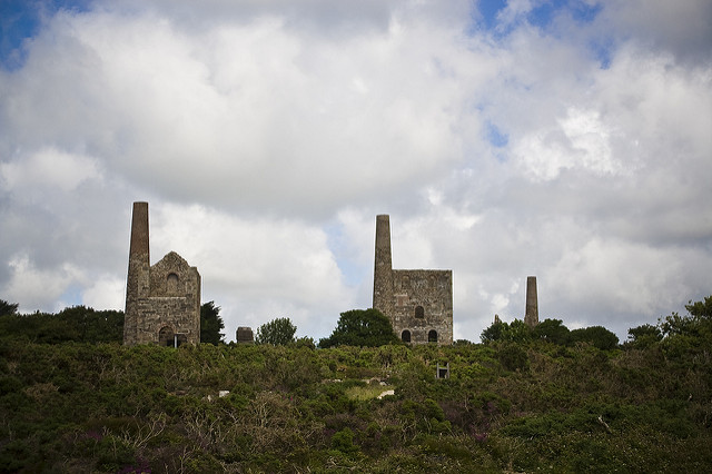 The site was left forgotten and overgrown with vegetation for many years/ Author: Darren Shilson CC BY 2.0