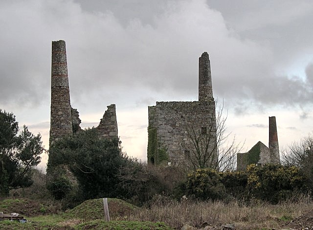 The engine houses/ Author: Tony Atkin CC BY-SA 2.0