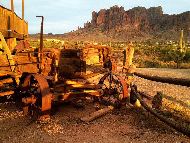 Long abandoned mining equipment. Author: Midnight Believer – Public Domain Mark 1.0