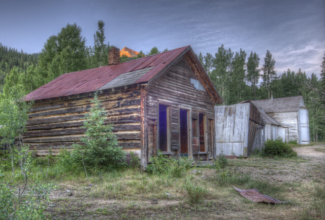An abandoned wooden building.
