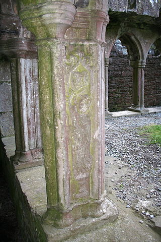 A carved pillar of an Abbot. Author: Sitomon CC BY-SA 2.0
