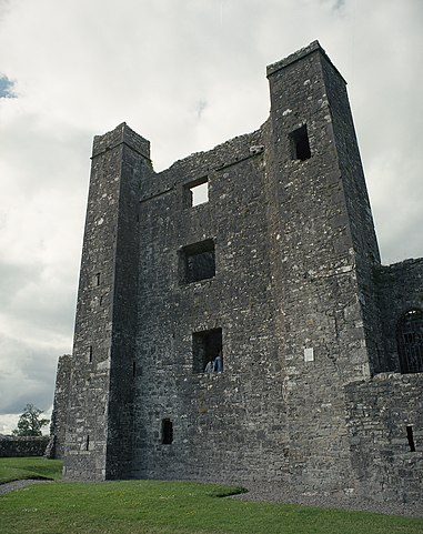 A defensive tower placed on the south side of the monastery, built in the 15th century. Author: Rob Hurson CC BY-SA 4.0