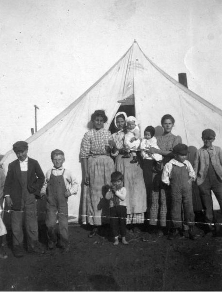 A Ludlow striker family. Author: Unknown