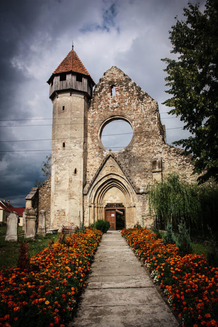 Cârța Monastery Tower. Author: Radueduard – CC BY-SA 3.0 ro