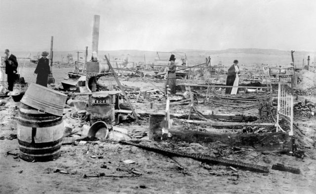 The camp after the attack. Author: Bain News Service