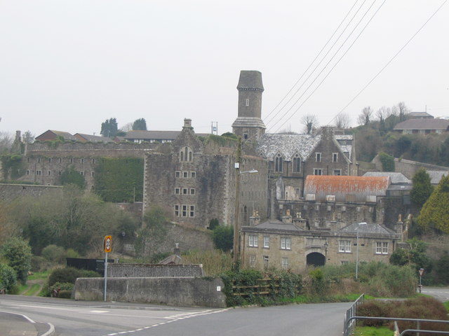 Work is underway to transform a derelict part of this 18th-century jail into a 63-bed hotel… and bat sanctuary. The program also includes extended visitor facilities. Author: Phil Williams CC BY-SA 2.0