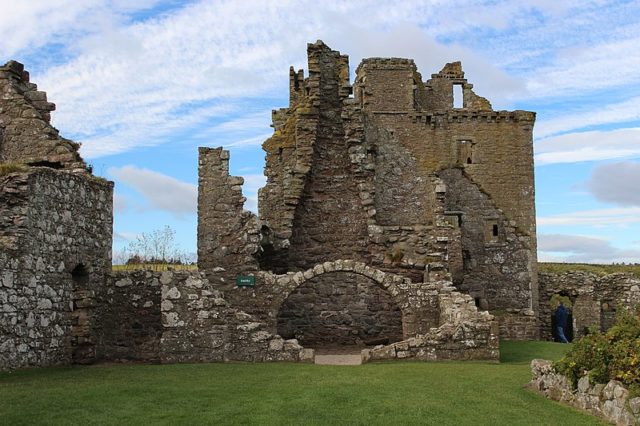 A close-up of the ruins. Author: MariuszMatuszewski – CC BY-SA 4.0