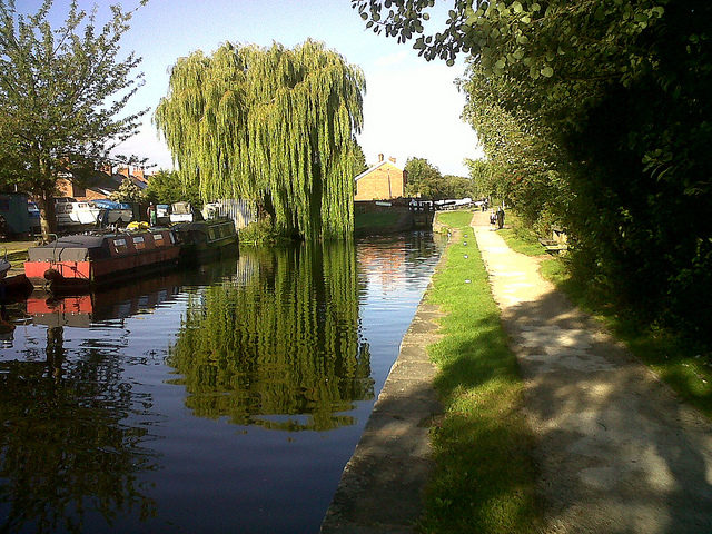 Chesterfield Canal at Retford – Author: puffin11k CC BY 2.0