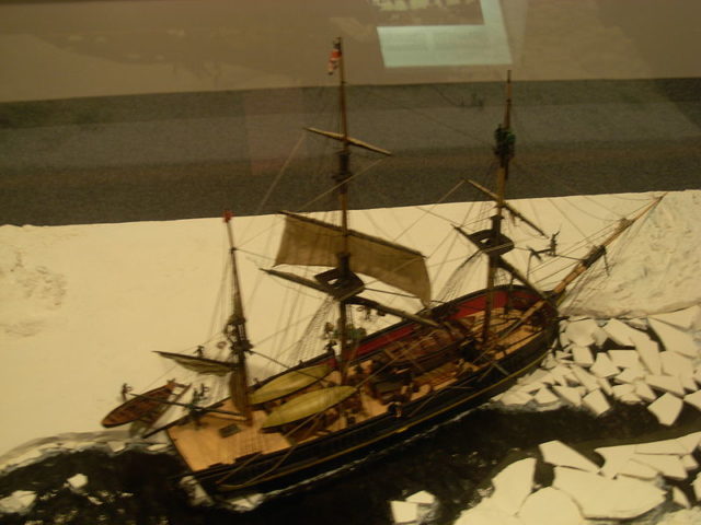 Model of HMS Erebus. Author: Piotrus – CC BY-SA 3.0