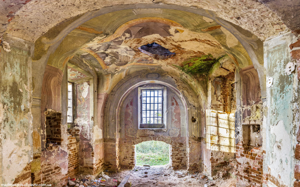 The beautiful abandoned church 