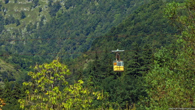 Cableway. Author: Alexey Semochkin | Instagram @strbeak