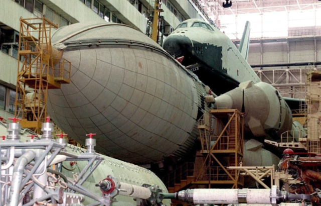 Buran spacecraft abandoned at Baikonur Cosmodrome