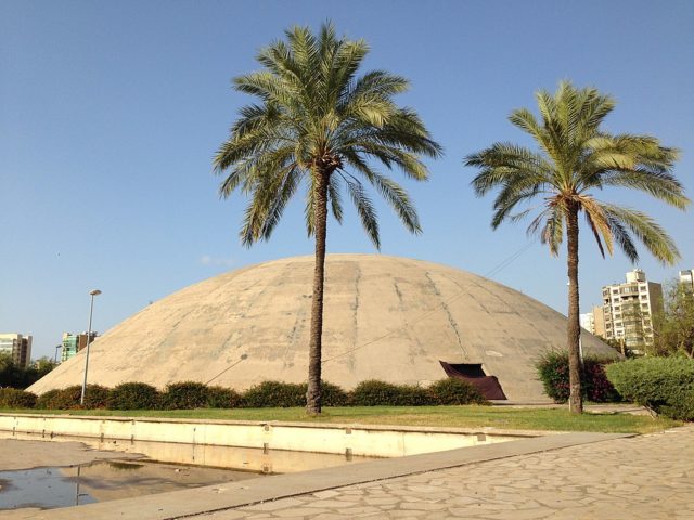 The concrete dome of the experimental theatre. Author: RomanDeckert – CC BY-SA 4.0