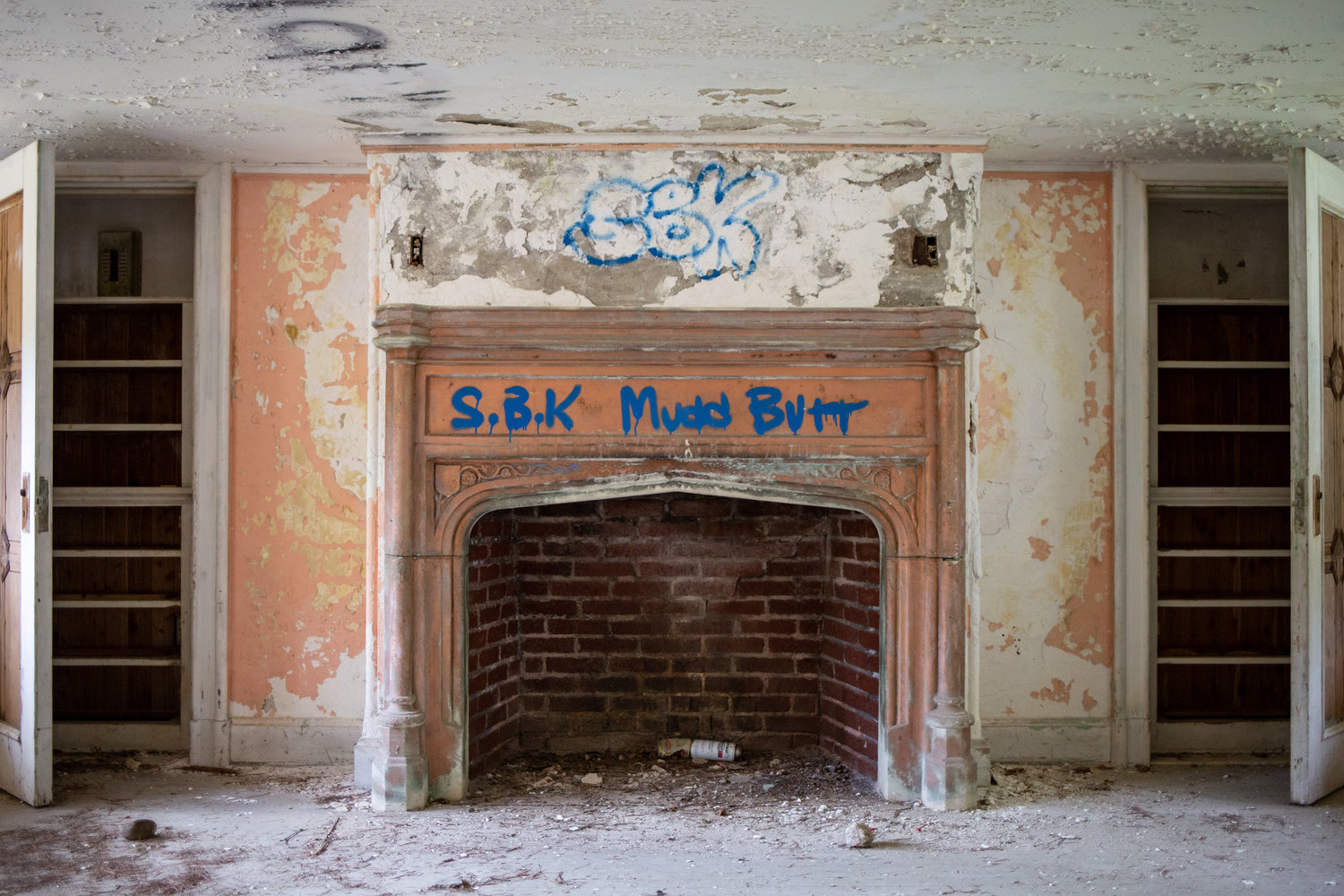 The Derelict Dundas Castle in New York Abandoned Spaces