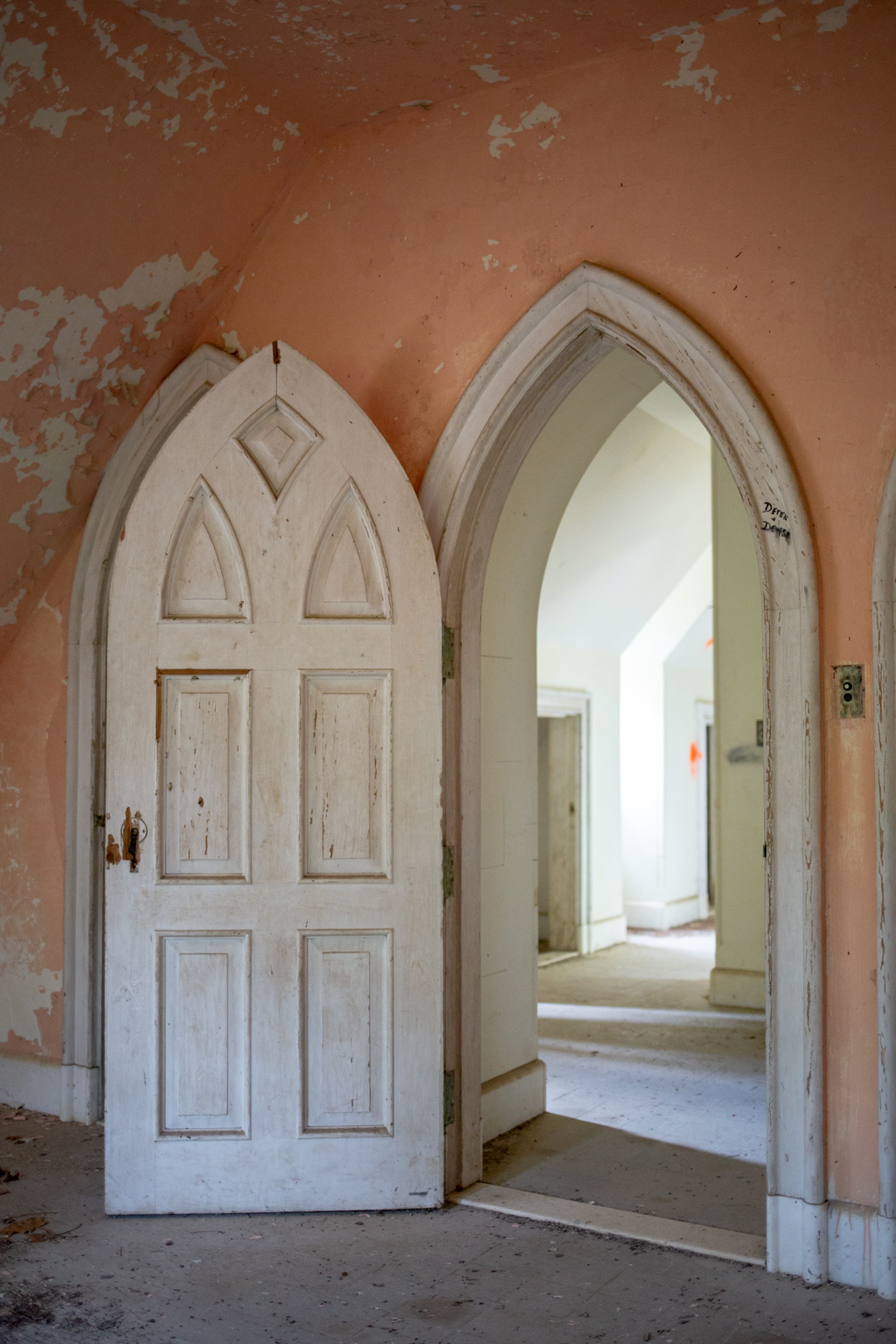 The Derelict Dundas Castle in New York Abandoned Spaces