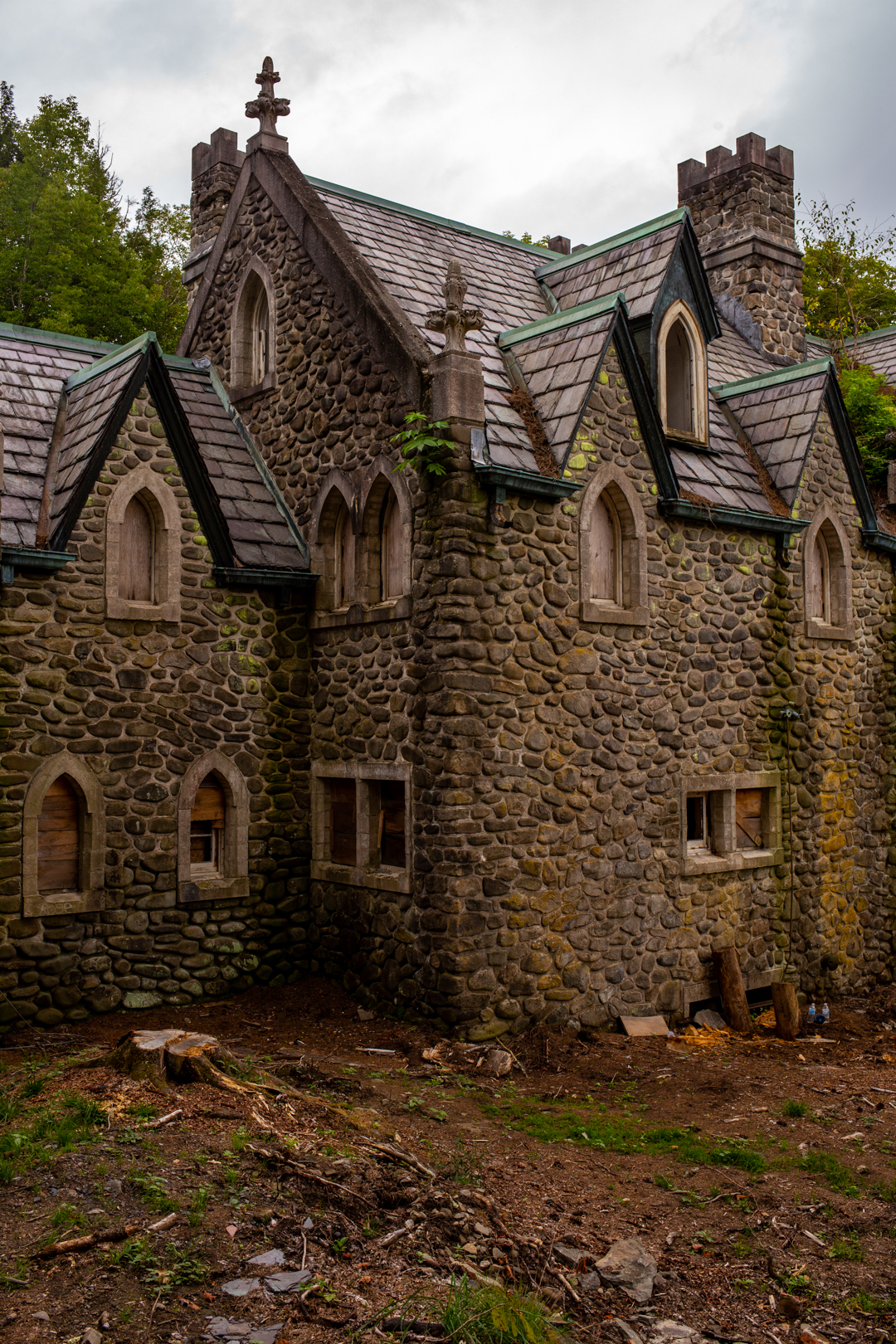 The Derelict Dundas Castle in New York Abandoned Spaces