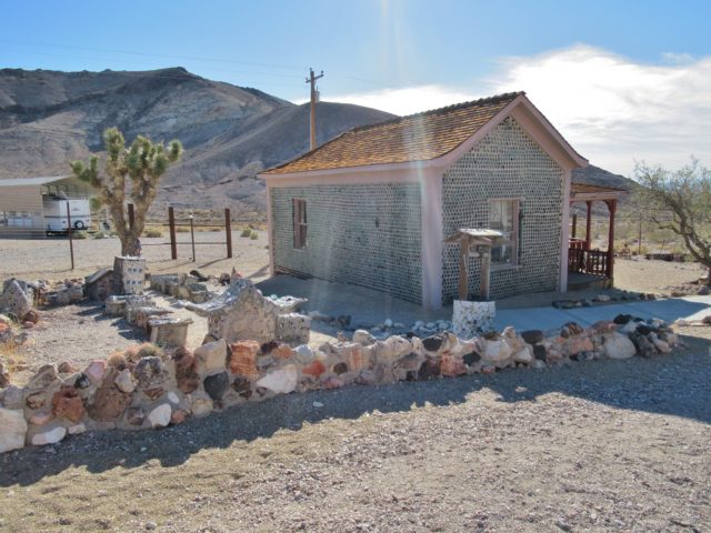 Tom Kelly’s Bottle House. Author: John Schrantz | Flickr @mytravelphotos