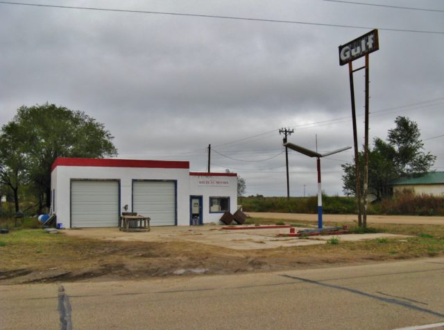 Former service station. Author: John Schrantz | Flickr @mytravelphotos