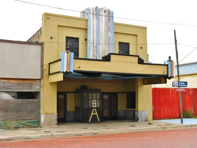 The Avalon Theater. Author: John Schrantz | Flickr @mytravelphotos