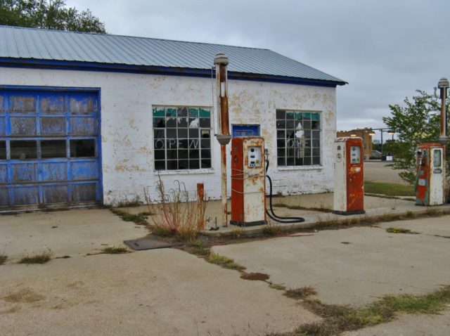 Former service station. Author: John Schrantz | Flickr @mytravelphotos