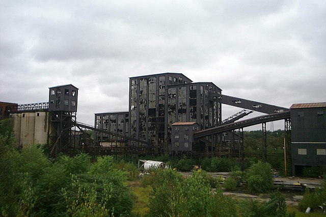 Exterior of the Huber Breaker on a cloudy day