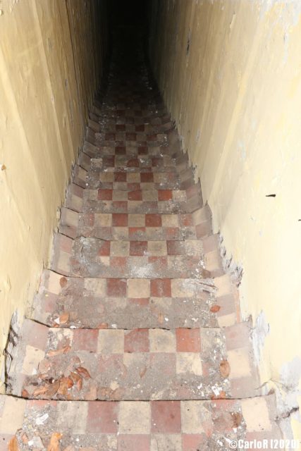 Remaining checkered tiling. (Photo Credit: CarloR)