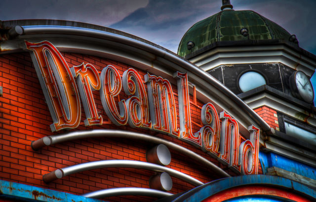 "Dreamland" sign