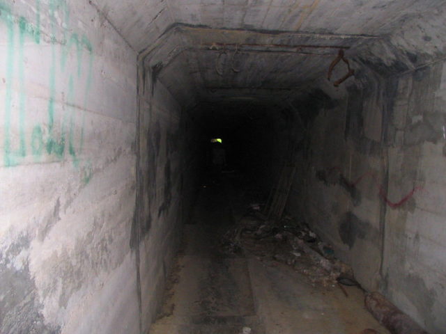 Dark tunnel