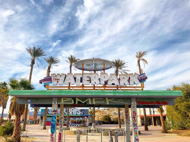 Entrance to the Rock-A-Hoola Waterpark