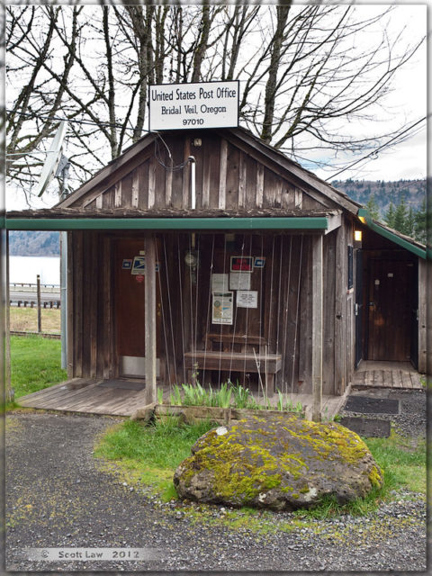 Exterior of the Bridal Veil post office