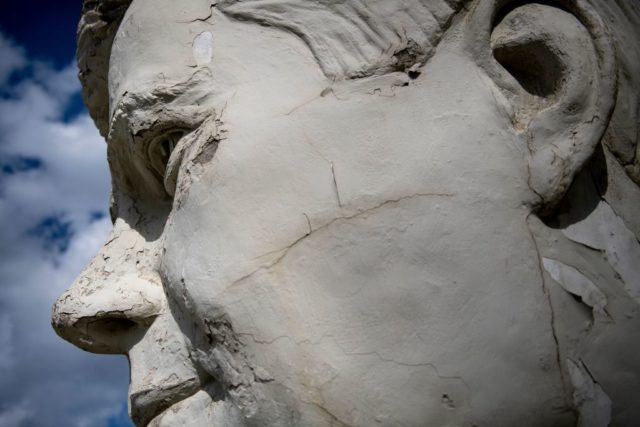 Close up of the bust of John F. Kennedy