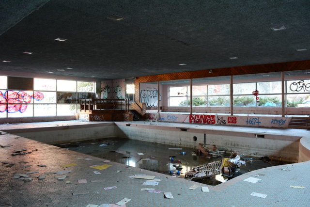 Indoor pool at Penn Hills 